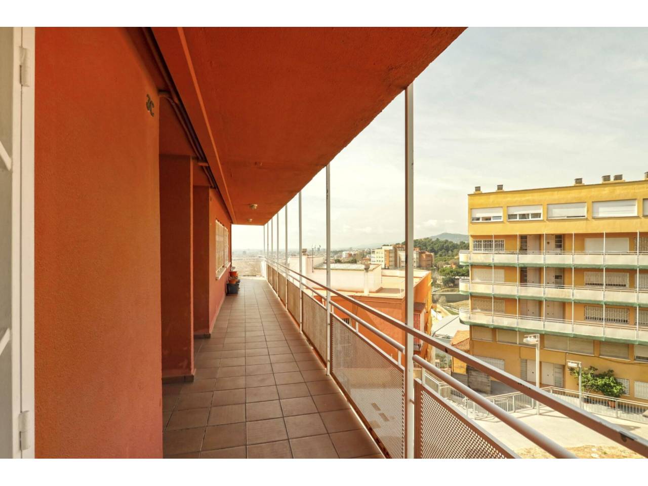pisos en barcelona-capital · can-baro 299000€