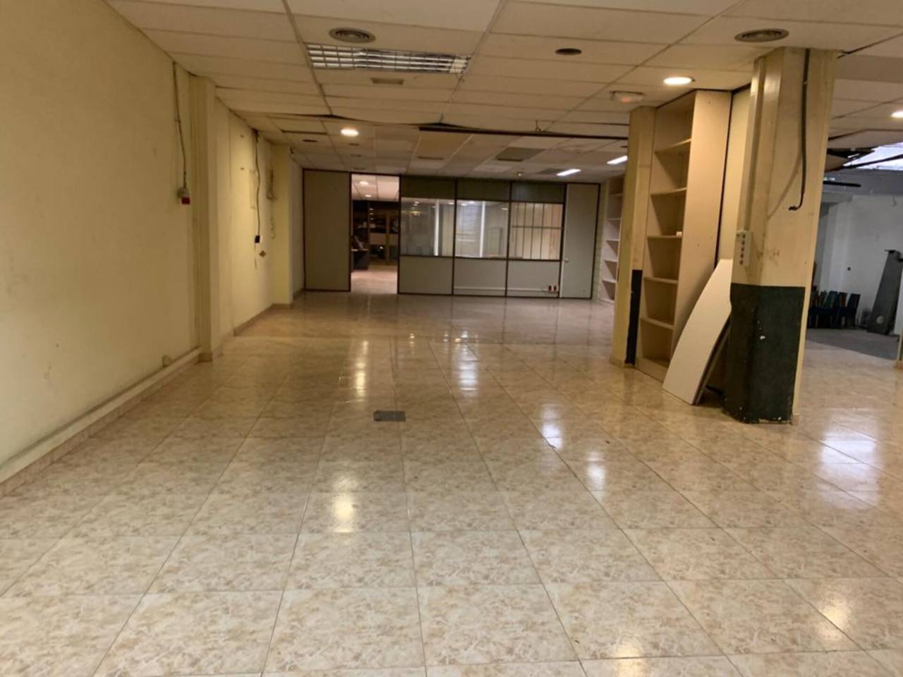 locales-comerciales en barcelona-capital · el-guinardo 363000.00€