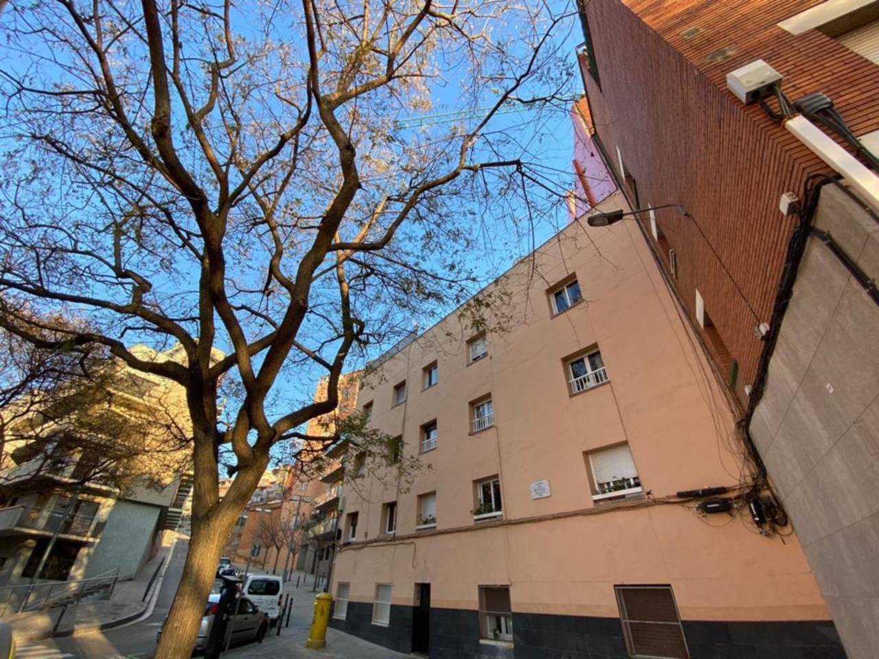 edificio en barcelona-capital · la-teixonera 990000.00€