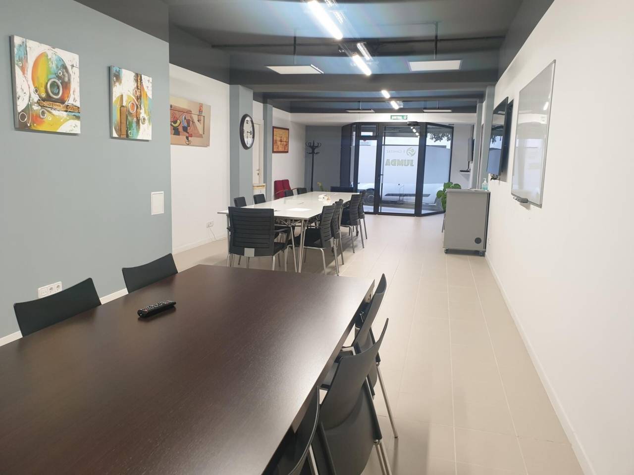 locales-comerciales en esplugues-de-llobregat · esplugues-de-llobregat 239000.00€