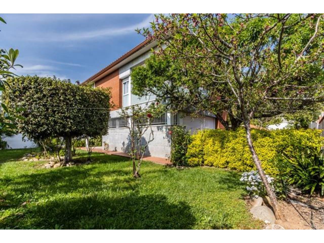 chalet en sabadell · castellarnau 667000.00€