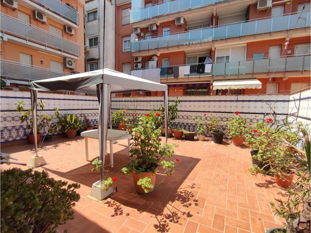 pisos en cornella-de-llobregat · el-pedro 340000.00€