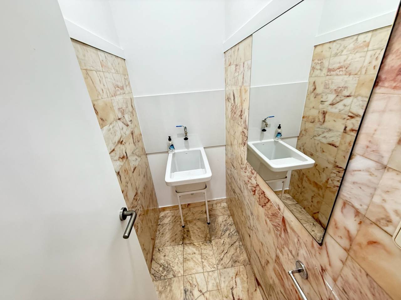 oficinas en barcelona-capital · la-vila-de-gracia €