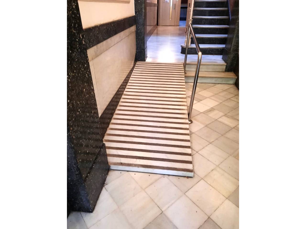 pisos en barcelona-capital · l'antiga-esquerra-de-l'eixample 448000.00€