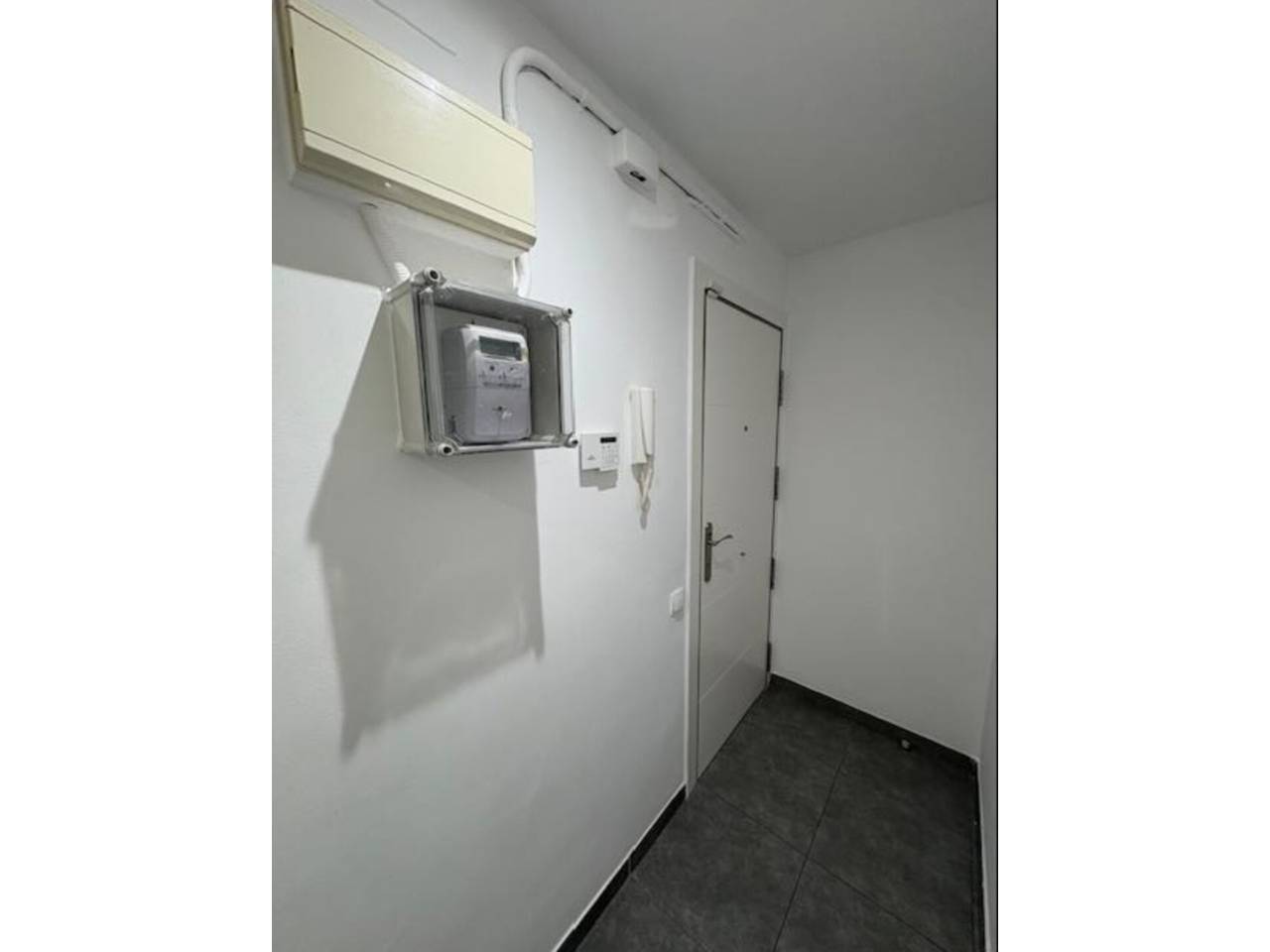 pisos en esplugues-de-llobregat · esplugues-de-llobregat 199900.00€