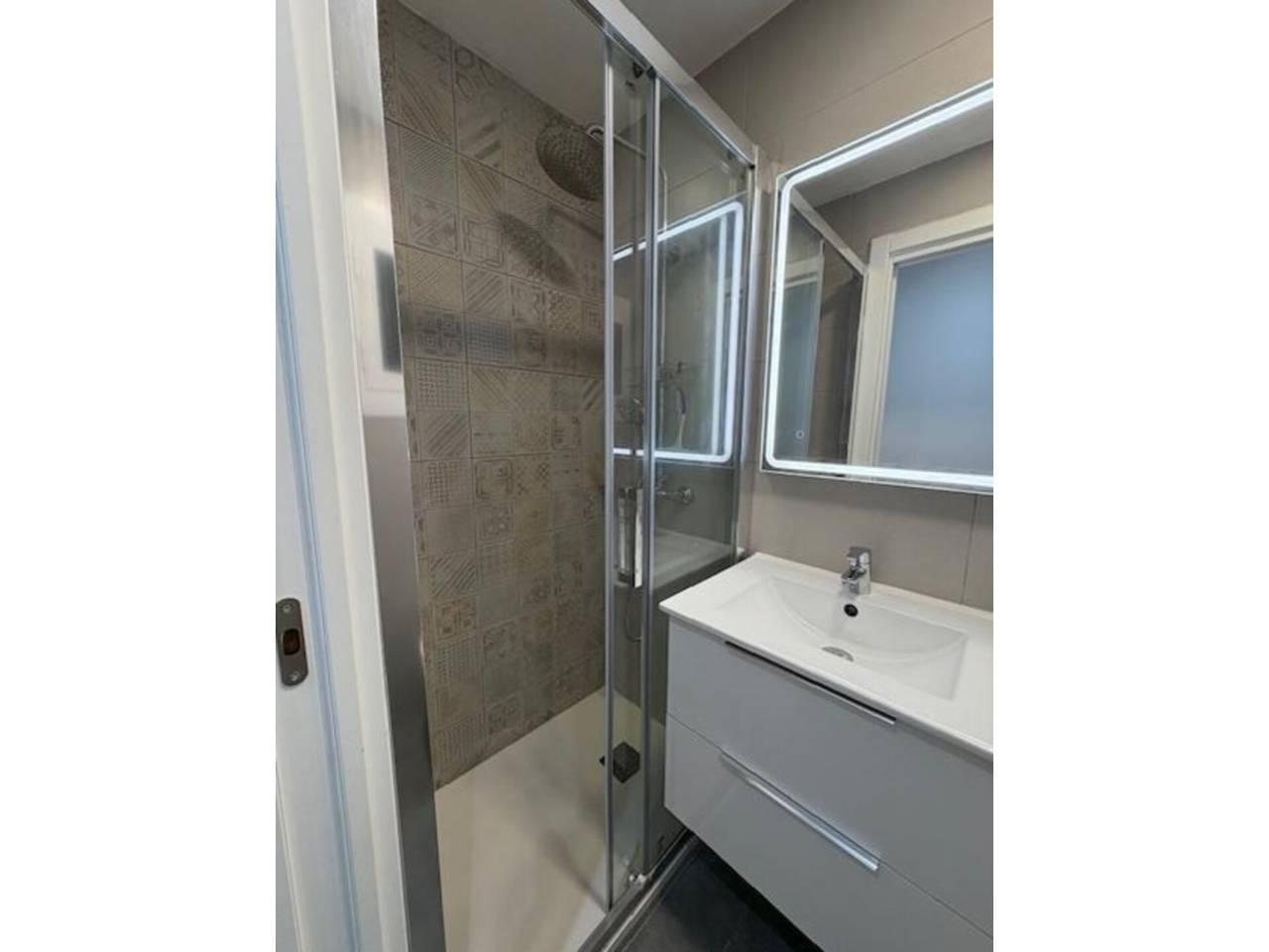 pisos en esplugues-de-llobregat · esplugues-de-llobregat 199900.00€