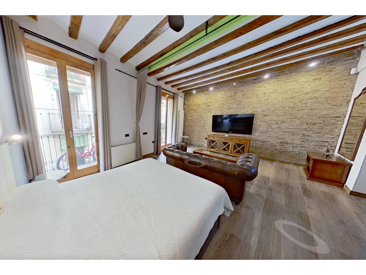 pisos en barcelona-capital · el-raval 329000.00€