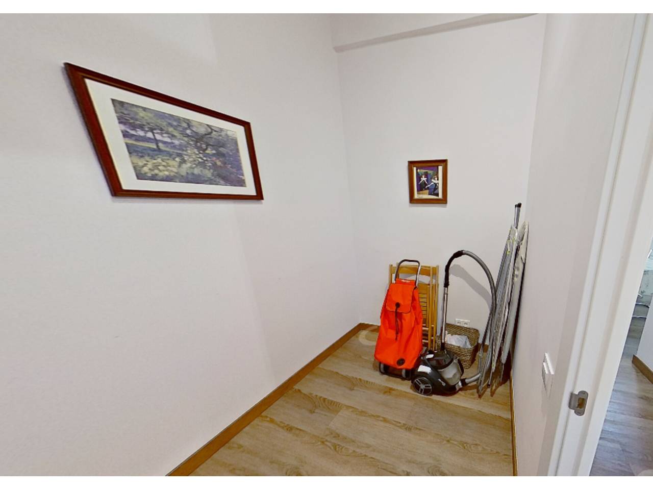 pisos en barcelona-capital · el-raval 329000.00€