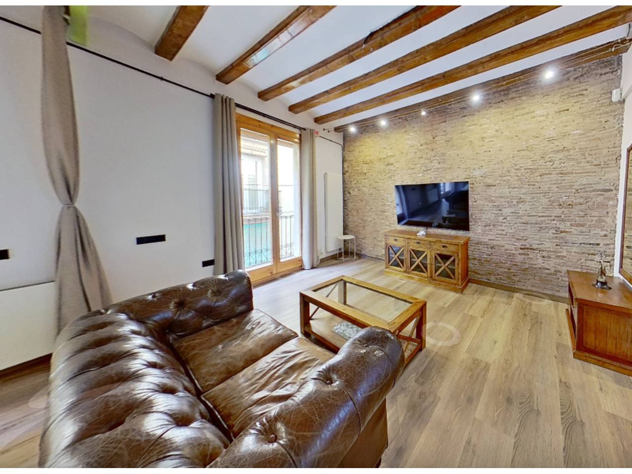 pisos en barcelona-capital · el-raval 329000.00€