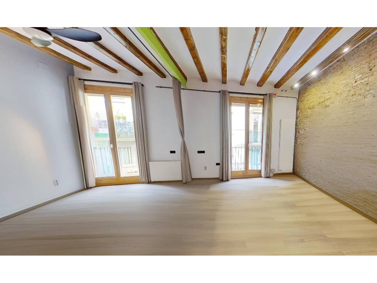 pisos en barcelona-capital · el-raval 329000.00€