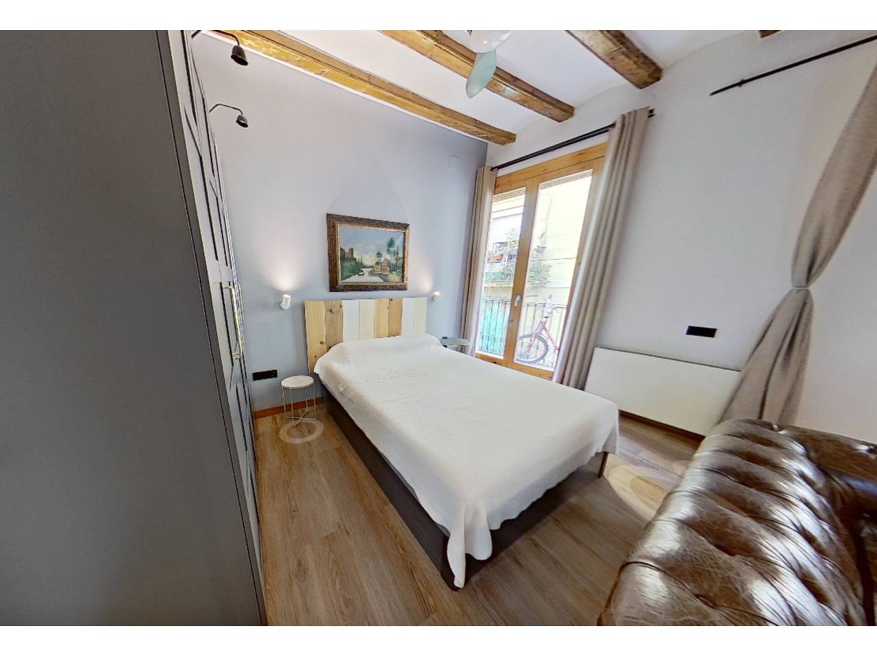 pisos en barcelona-capital · el-raval 329000.00€