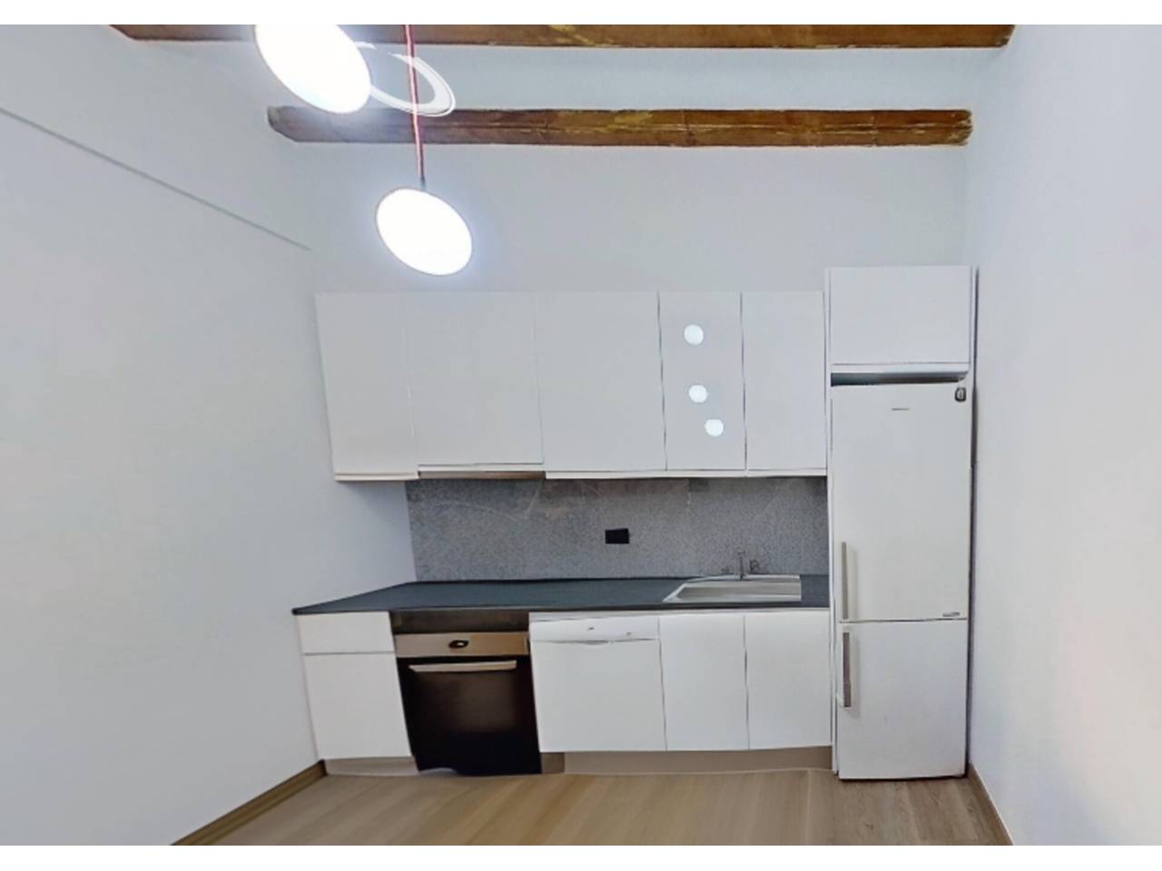 pisos en barcelona-capital · el-raval 329000.00€
