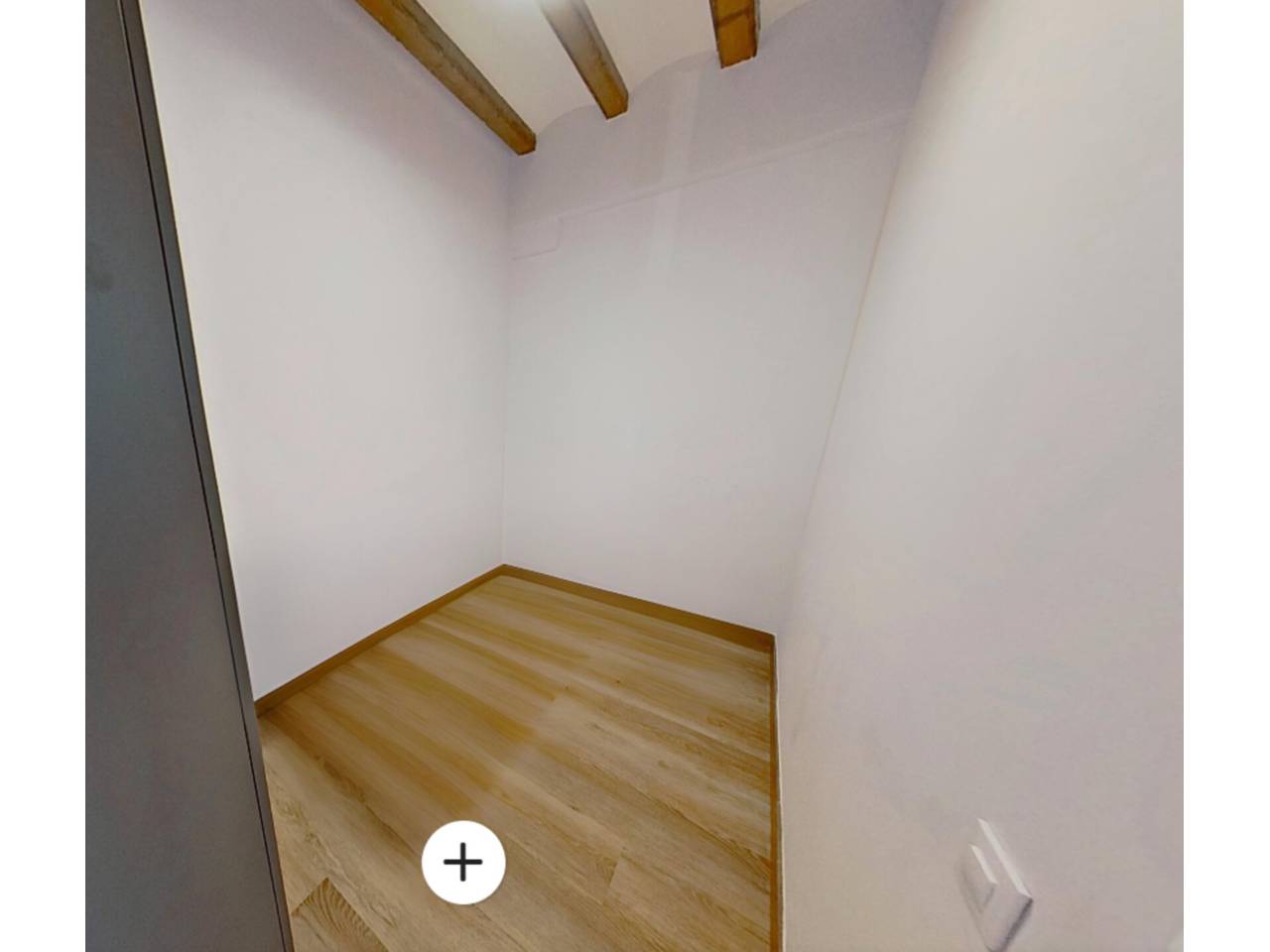 pisos en barcelona-capital · el-raval 329000.00€