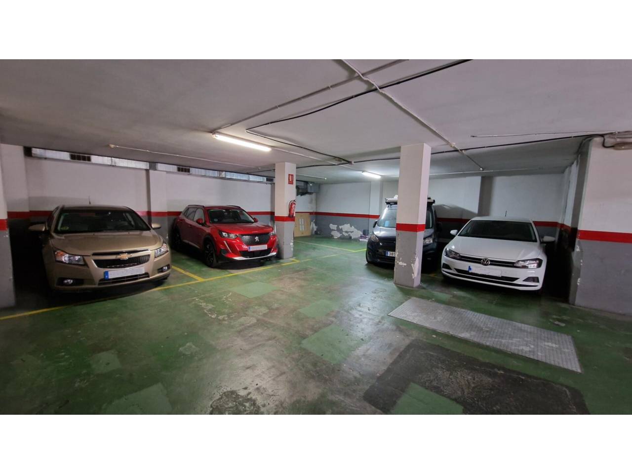 locales-comerciales en l'hospitalet-de-llobregat · collblanc 198000.00€