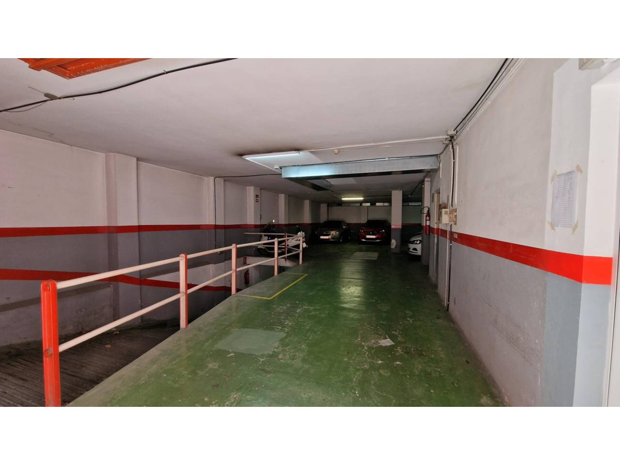 locales-comerciales en l'hospitalet-de-llobregat · collblanc 198000.00€