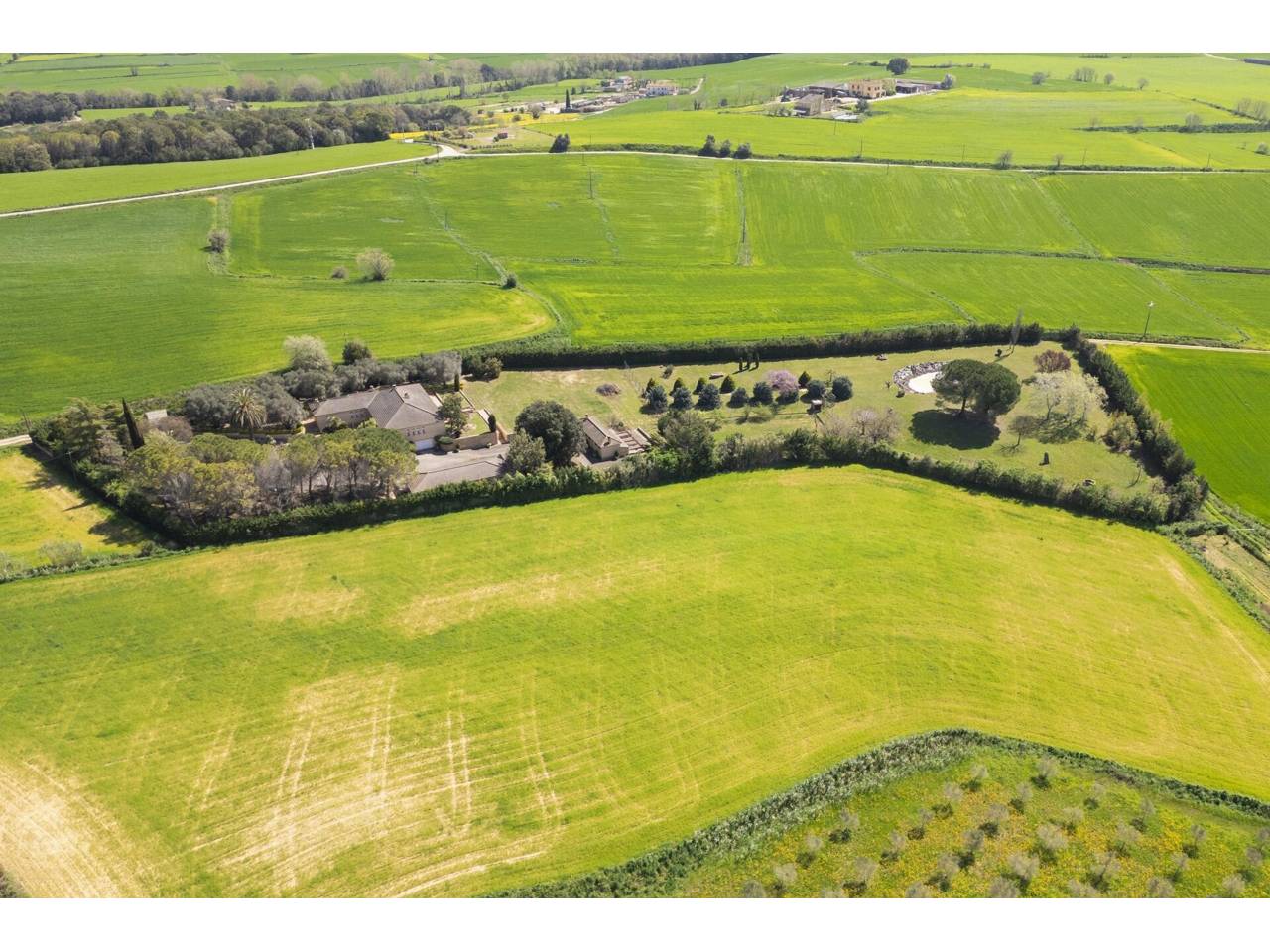 casa en cornella-del-terri · cornella-del-terri 940000.00€