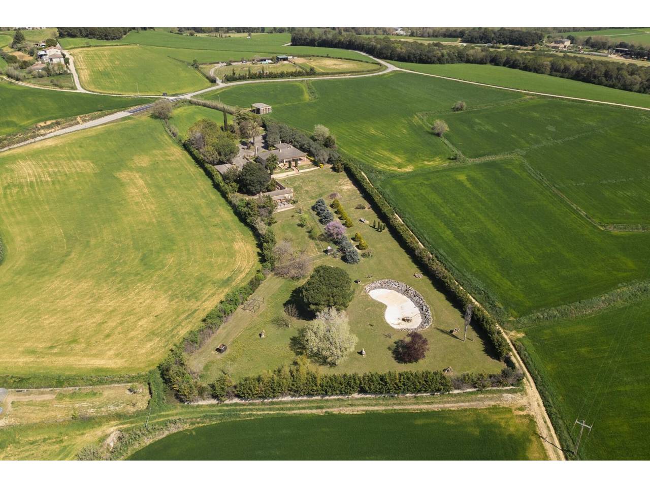 casa en cornella-del-terri · cornella-del-terri 940000.00€