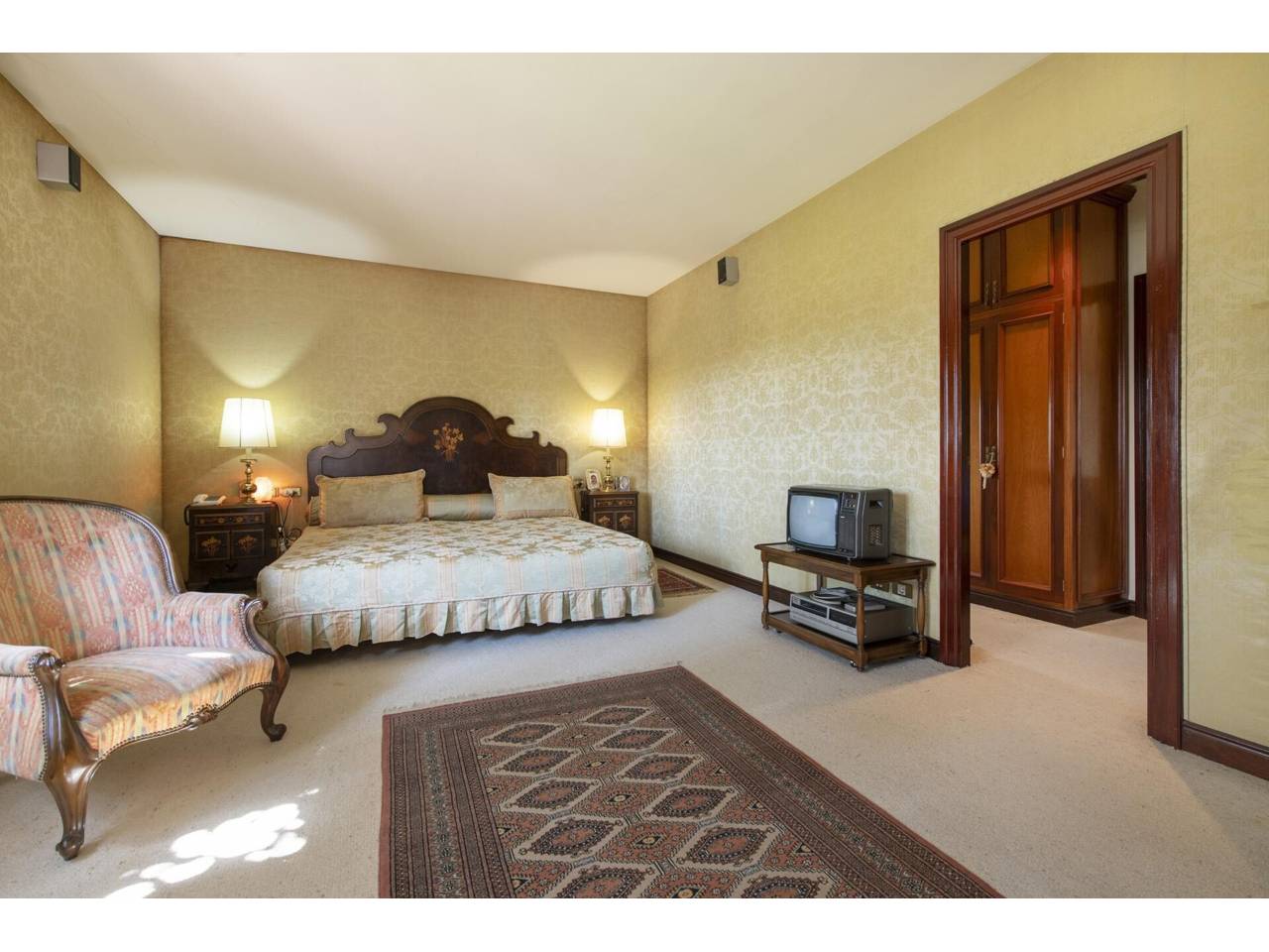 casa en cornella-del-terri · cornella-del-terri 940000.00€