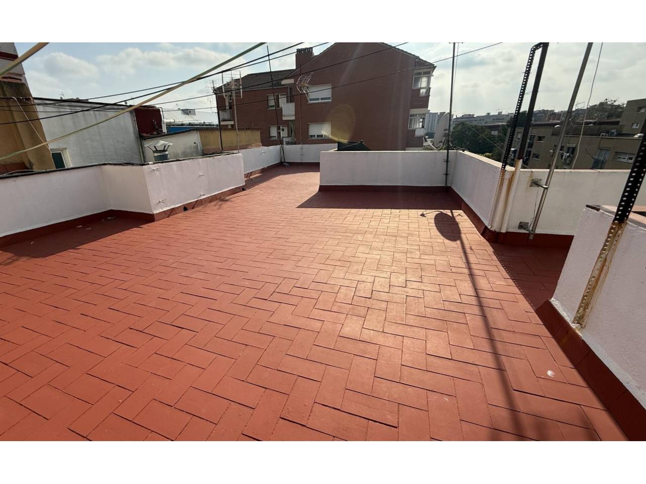 edificio en esplugues-de-llobregat · esplugues-de-llobregat 1100000.00€