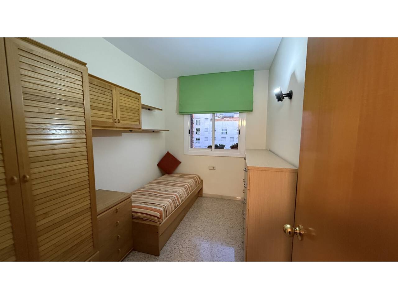 pisos en cornella-de-llobregat · almeda 367000.00€