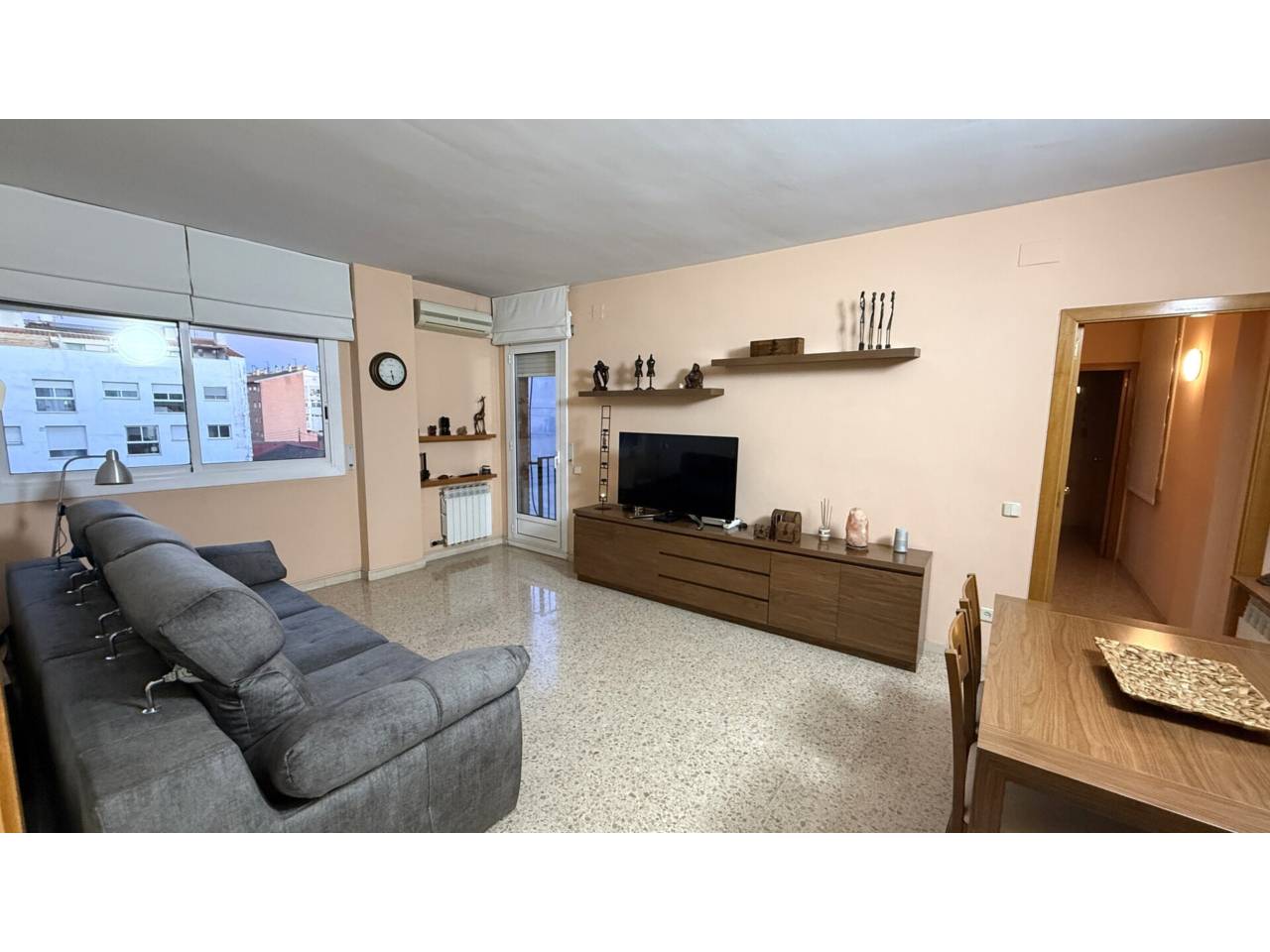 pisos en cornella-de-llobregat · almeda 367000.00€