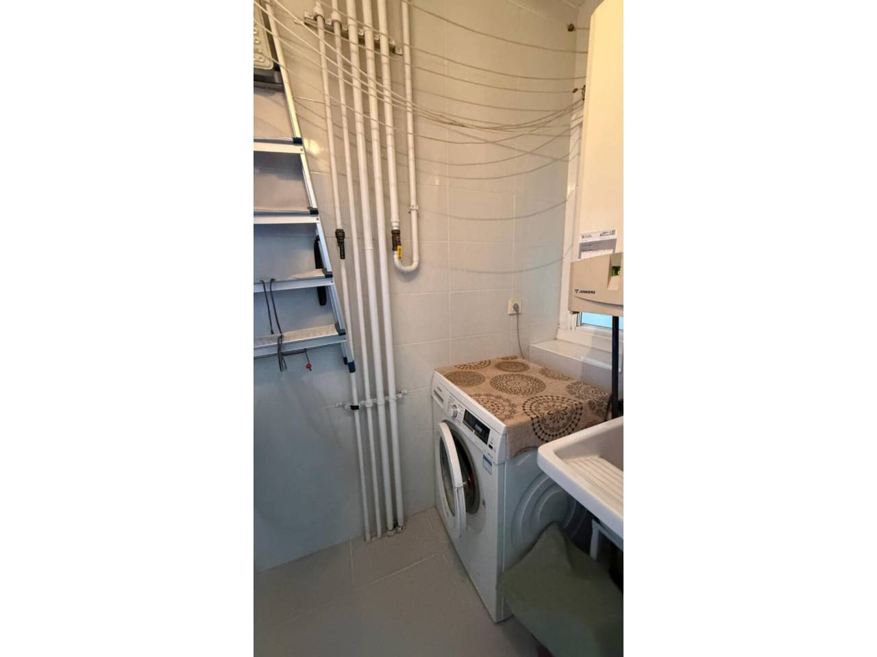 pisos en cornella-de-llobregat · almeda 367000.00€