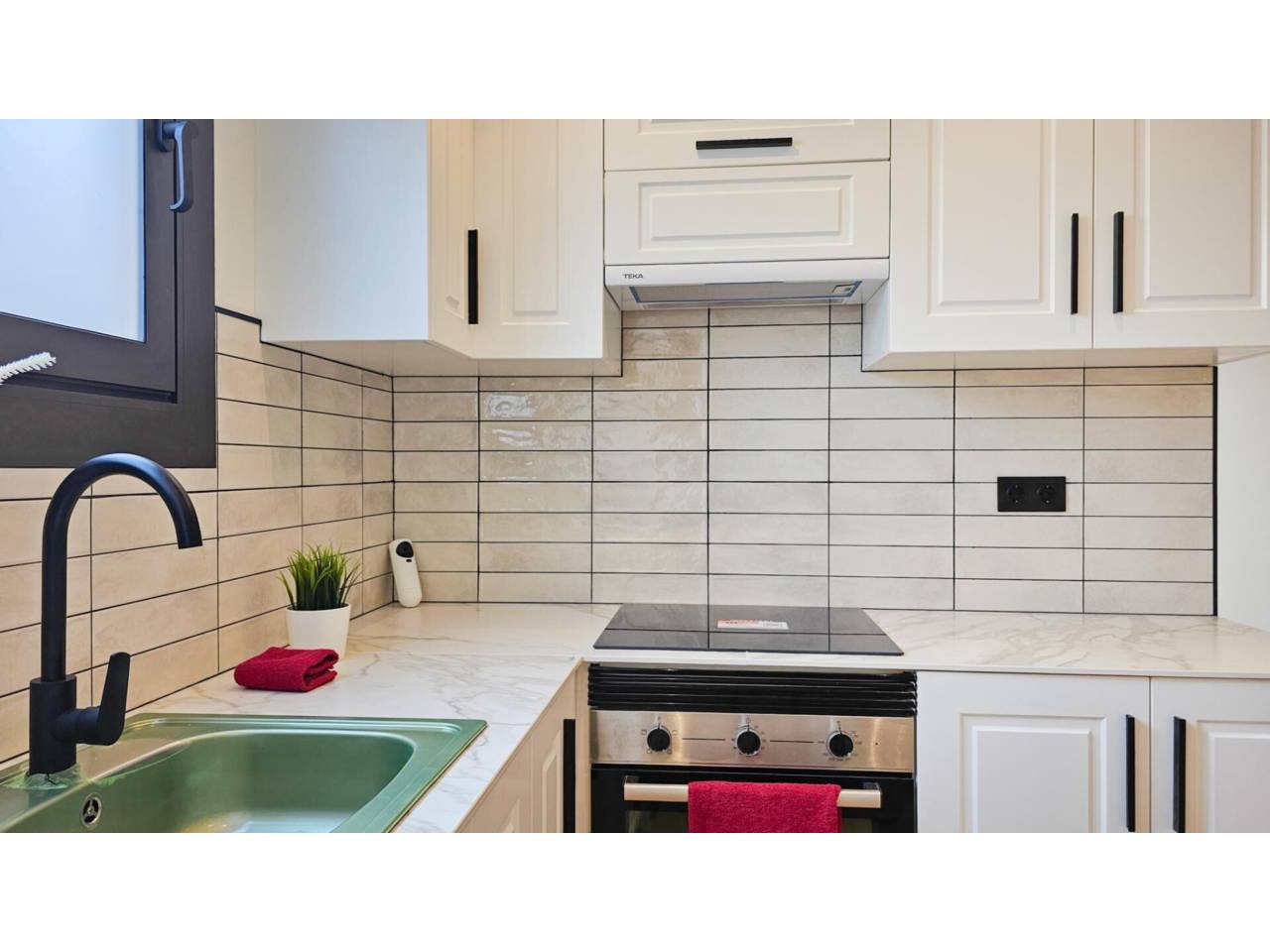 pisos en cornella-de-llobregat · almeda 263000.00€