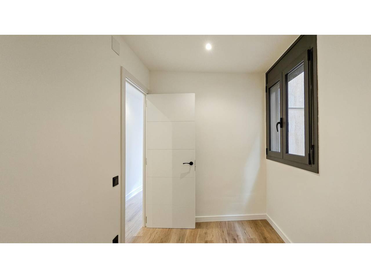 pisos en cornella-de-llobregat · almeda 263000.00€