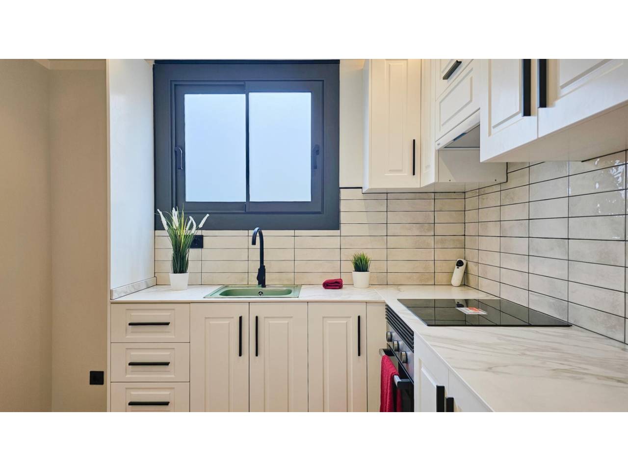 pisos en cornella-de-llobregat · almeda 263000.00€