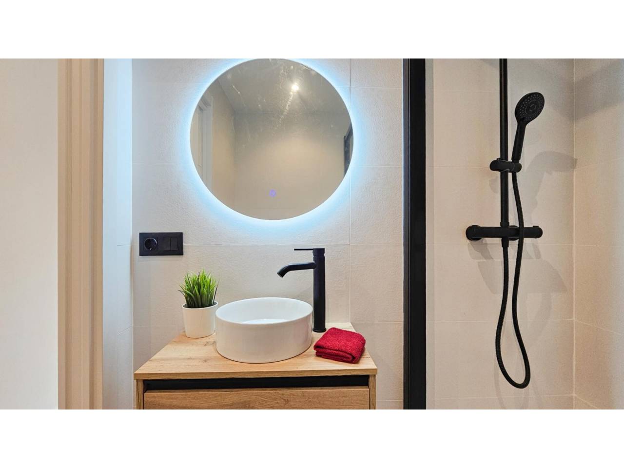 pisos en cornella-de-llobregat · almeda 263000.00€