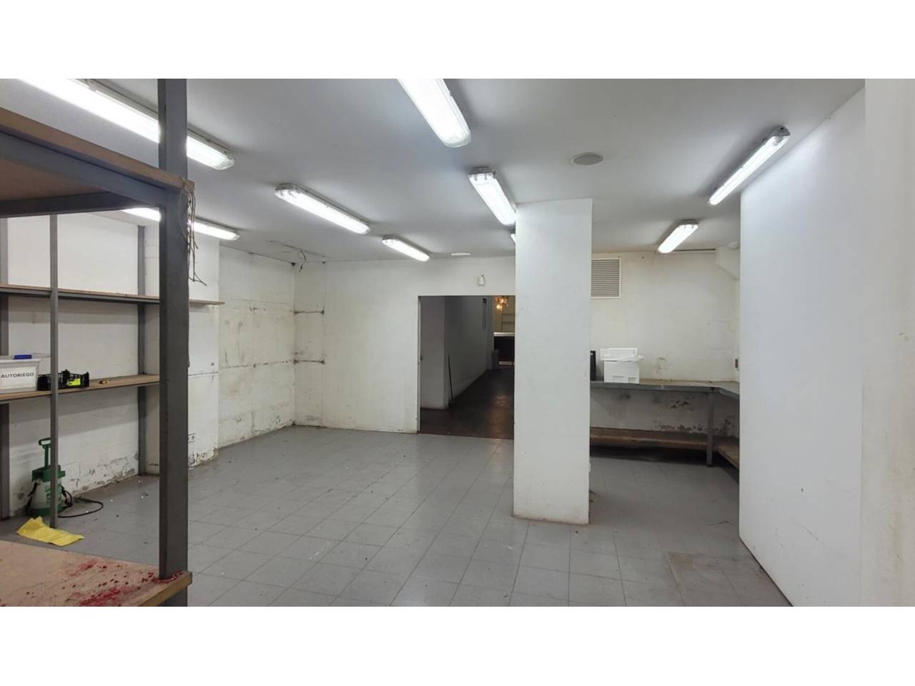 locales-comerciales en barcelona-capital · sant-antoni 430000.00€