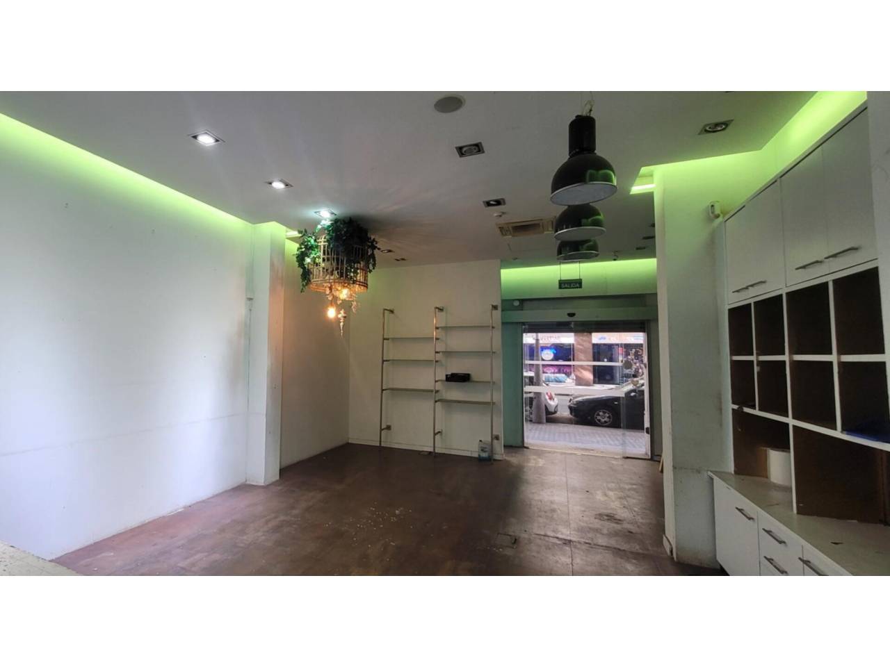 locales-comerciales en barcelona-capital · sant-antoni 430000.00€