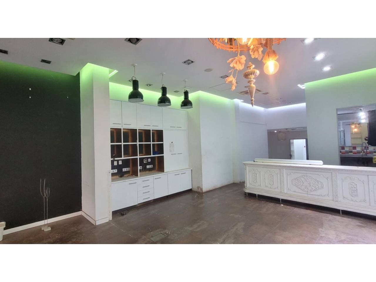 locales-comerciales en barcelona-capital · sant-antoni 430000.00€