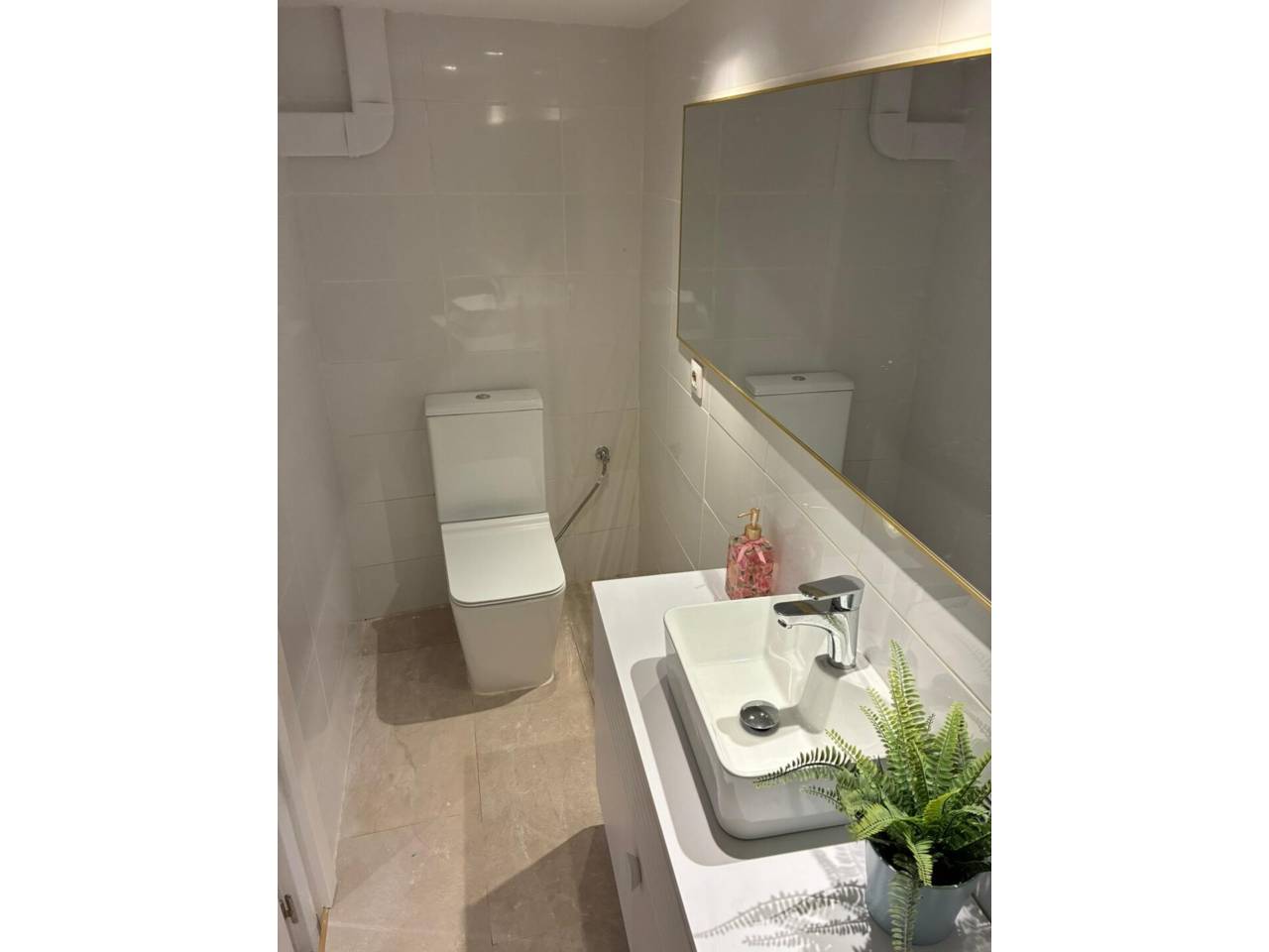 locales-comerciales en barcelona-capital · el-raval 249000.00€