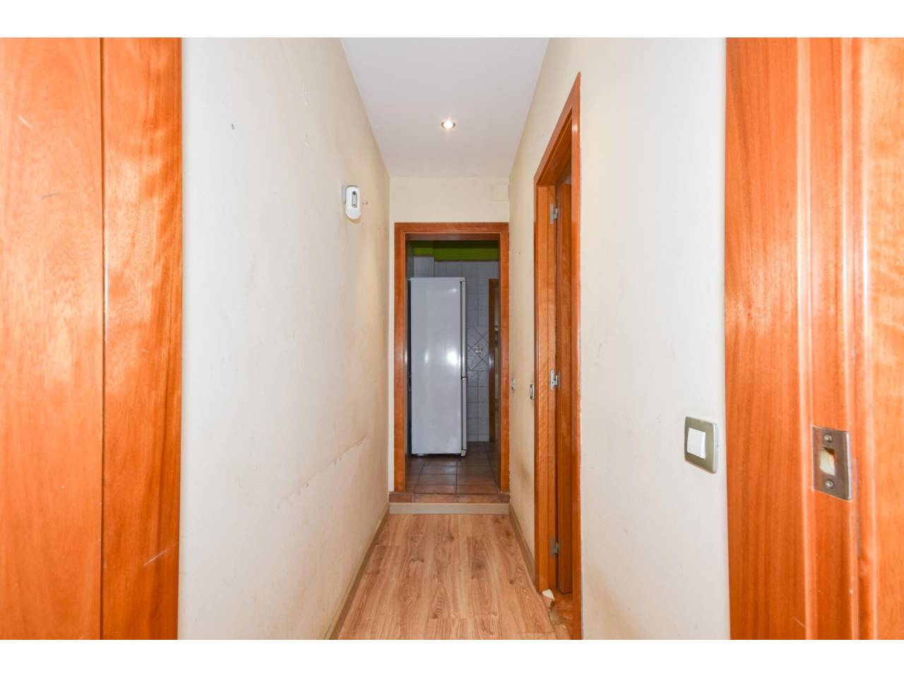 chalet-adosado en barcelona-capital · la-font-d'en-fargues 285000.00€