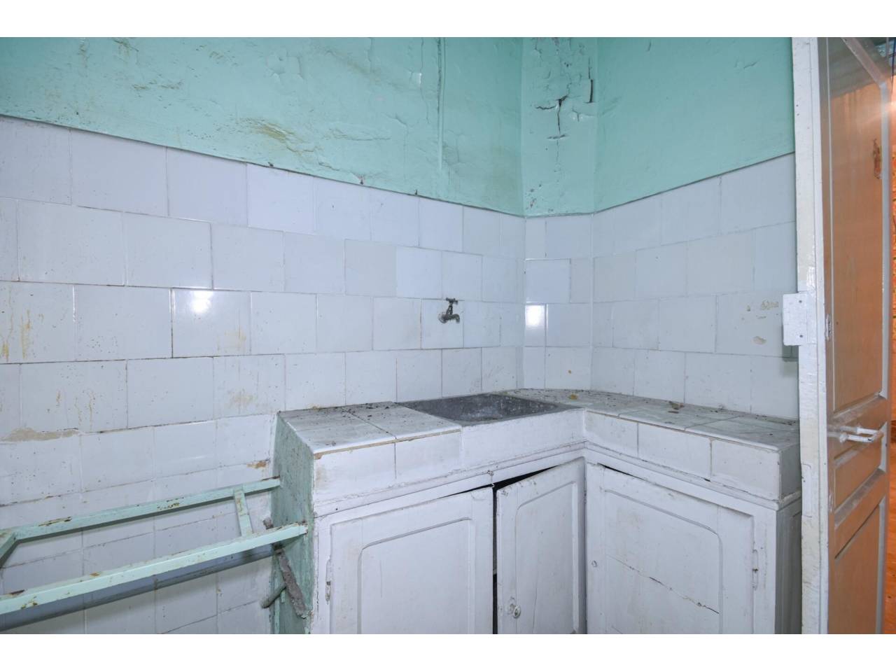 chalet-adosado en barcelona-capital · la-font-d'en-fargues 285000.00€