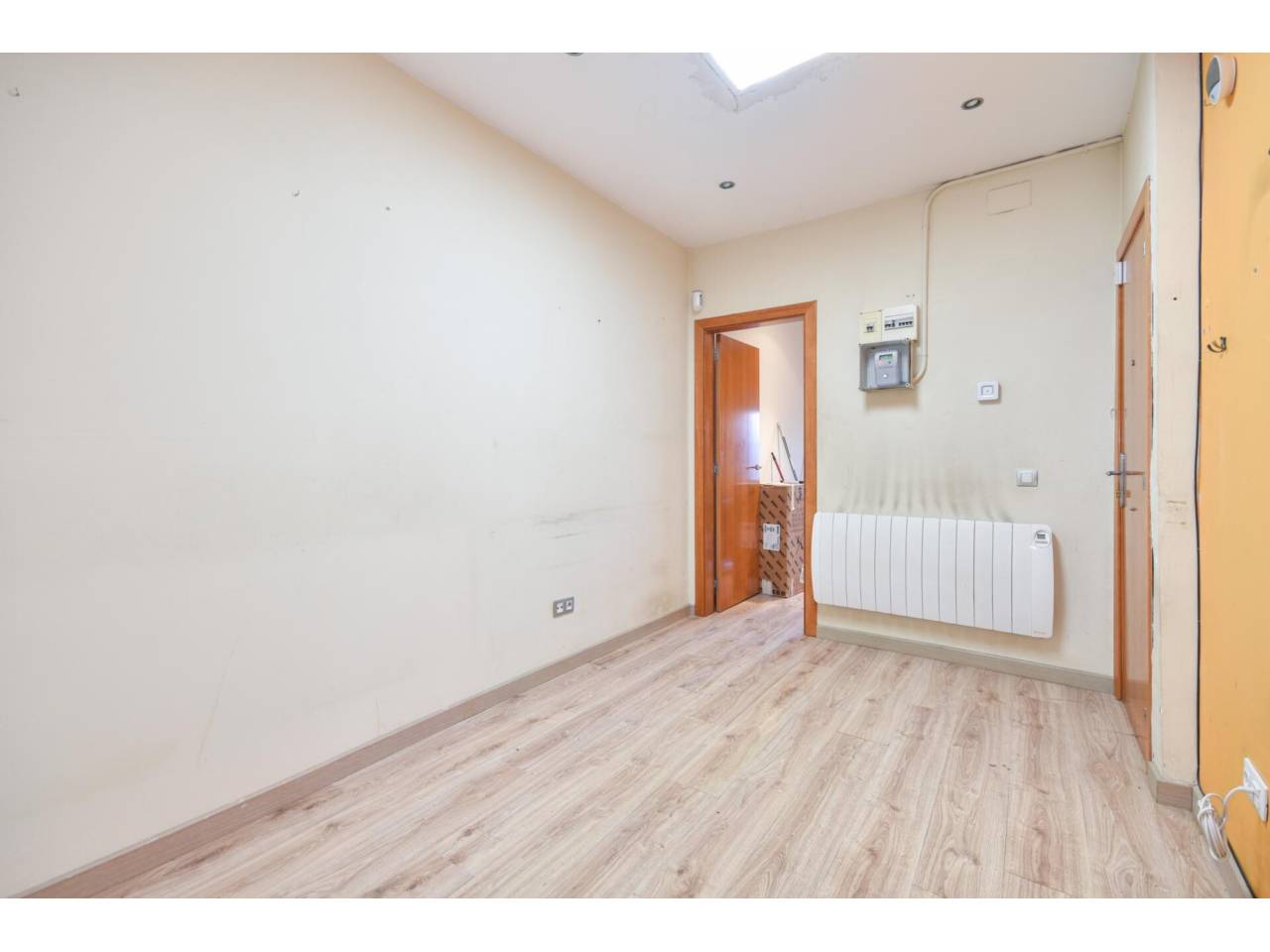 chalet-adosado en barcelona-capital · la-font-d'en-fargues 285000.00€