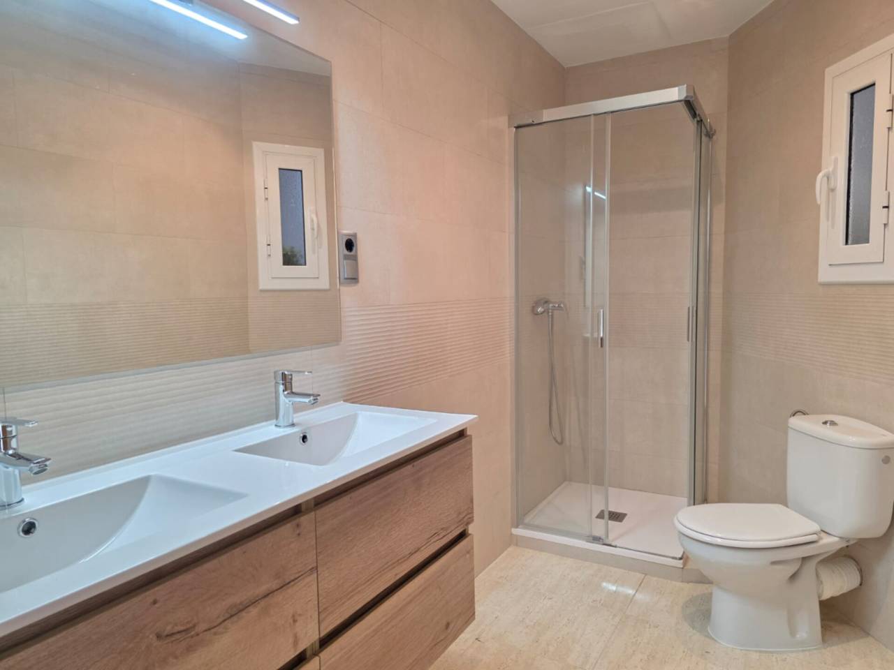 pisos en barcelona-capital · la-vila-de-gracia 405000.00€