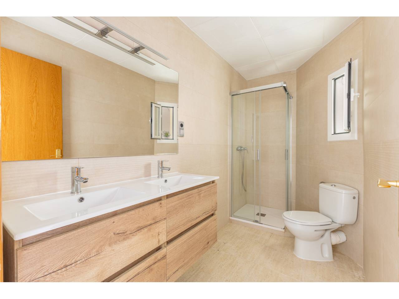 pisos en barcelona-capital · la-vila-de-gracia 405000.00€