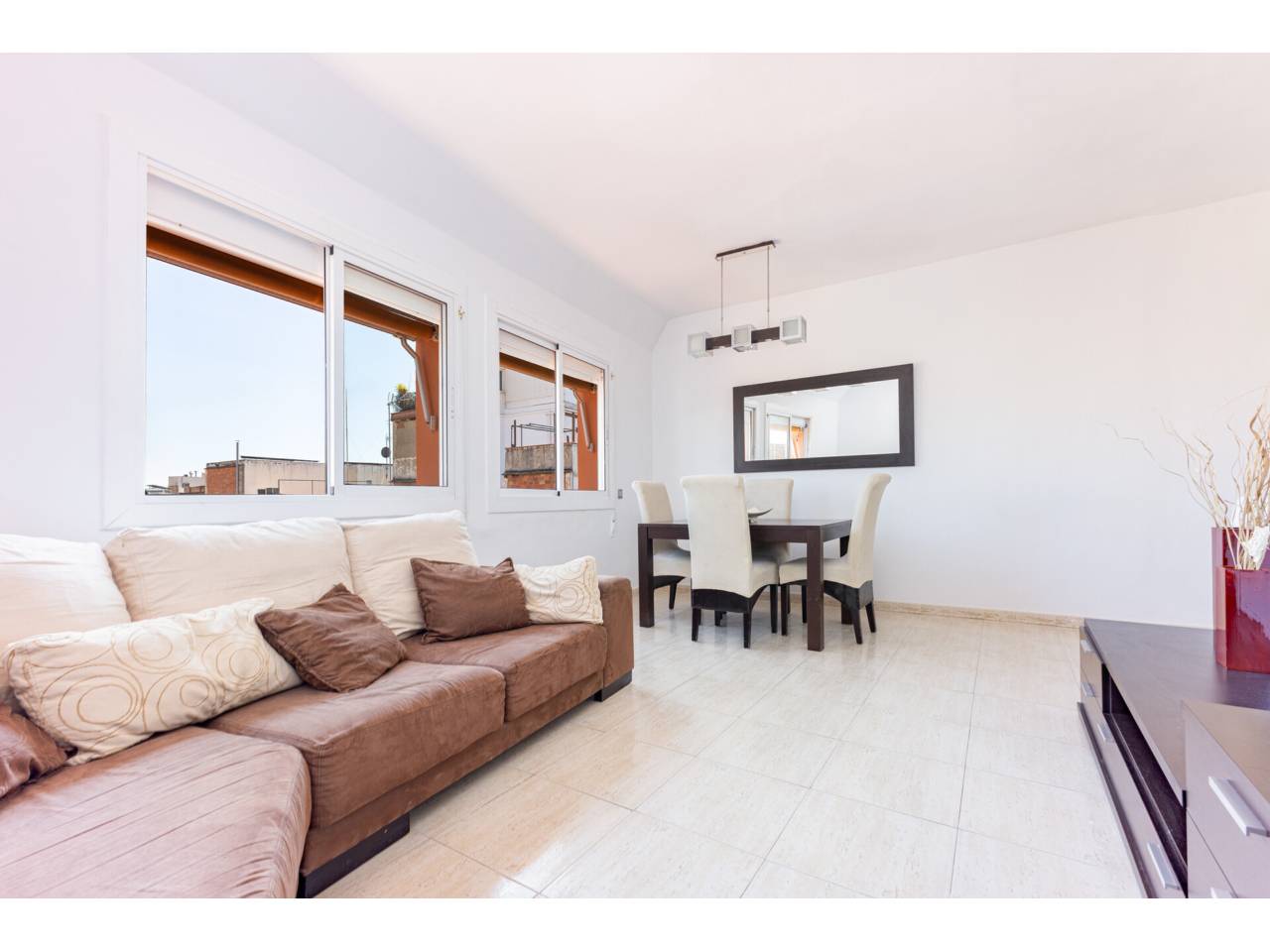 pisos en barcelona-capital · la-vila-de-gracia 405000.00€