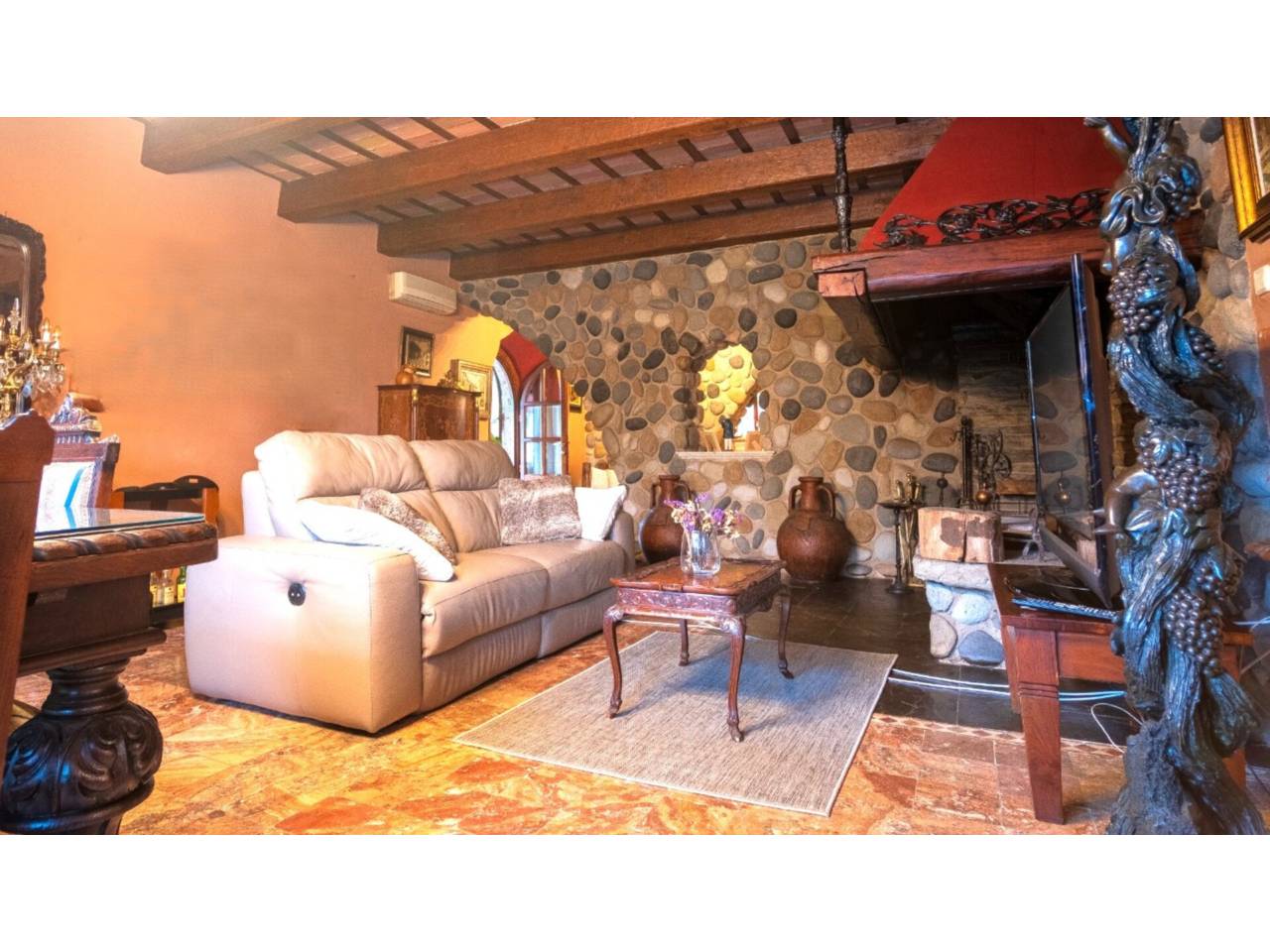 chalet-adosado en argelaguer · argelaguer 795000.00€