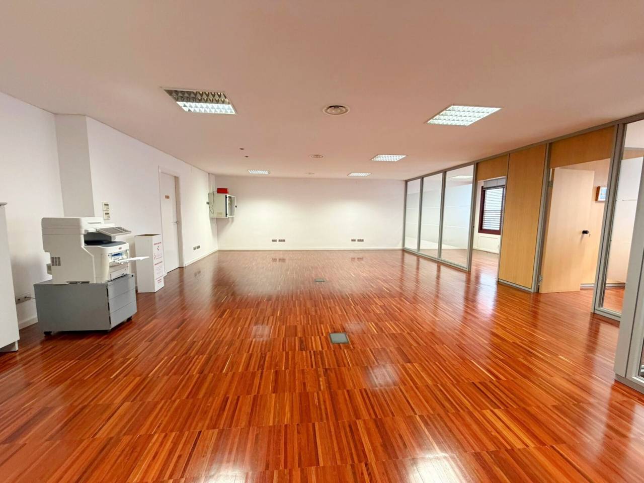 oficinas en barcelona-capital · les-corts 399000.00€