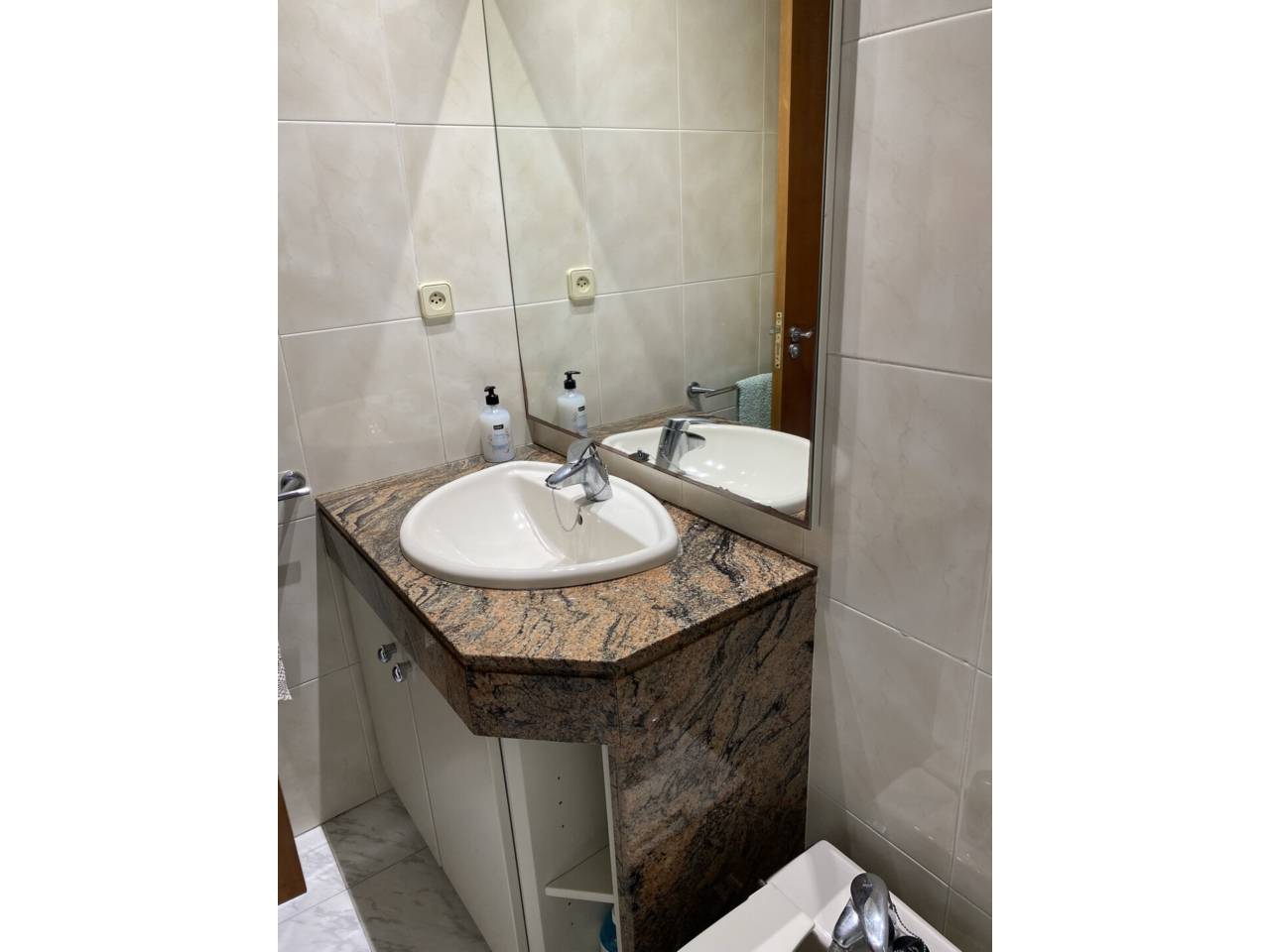 casas-adosadas en pineda-de-mar · centre 485000.00€