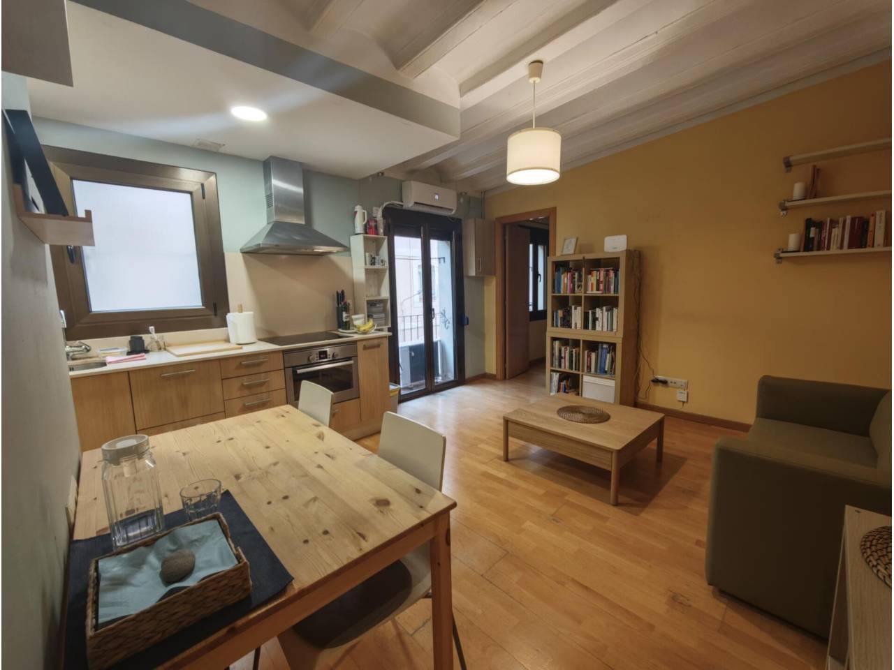 pisos en barcelona-capital · la-barceloneta 198000.00€