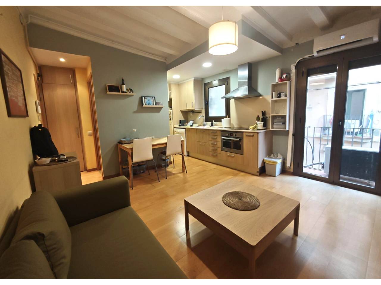 pisos en barcelona-capital · la-barceloneta 198000.00€