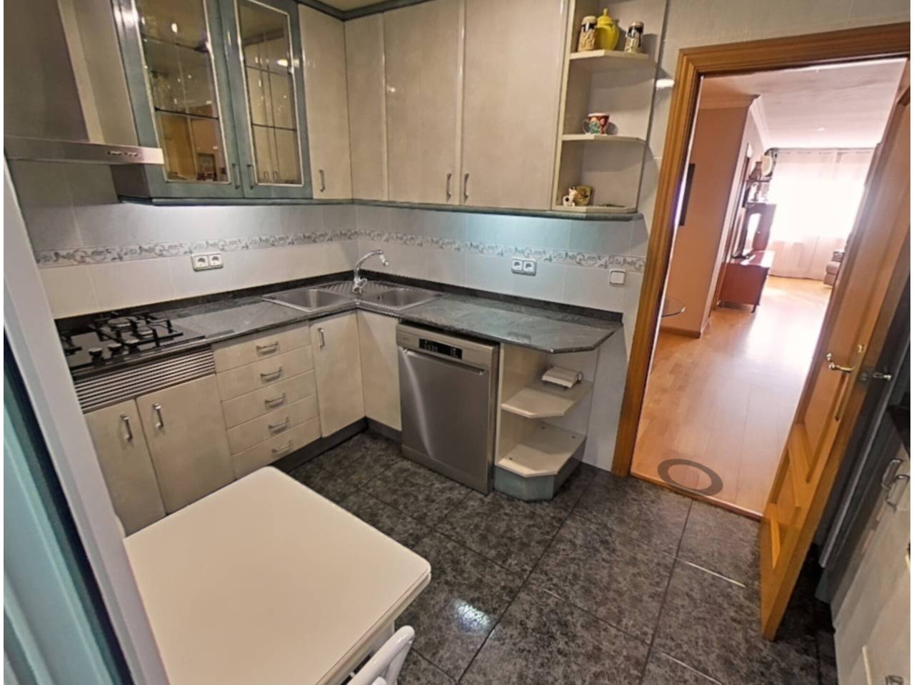 pisos en barcelona-capital · el-carmel 410000.00€