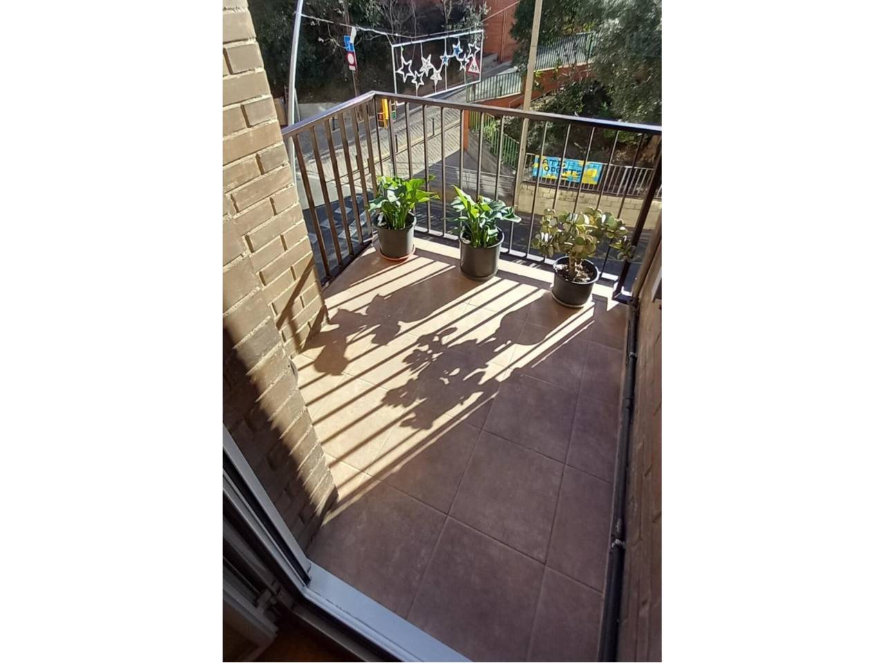 pisos en barcelona-capital · el-carmel 410000.00€