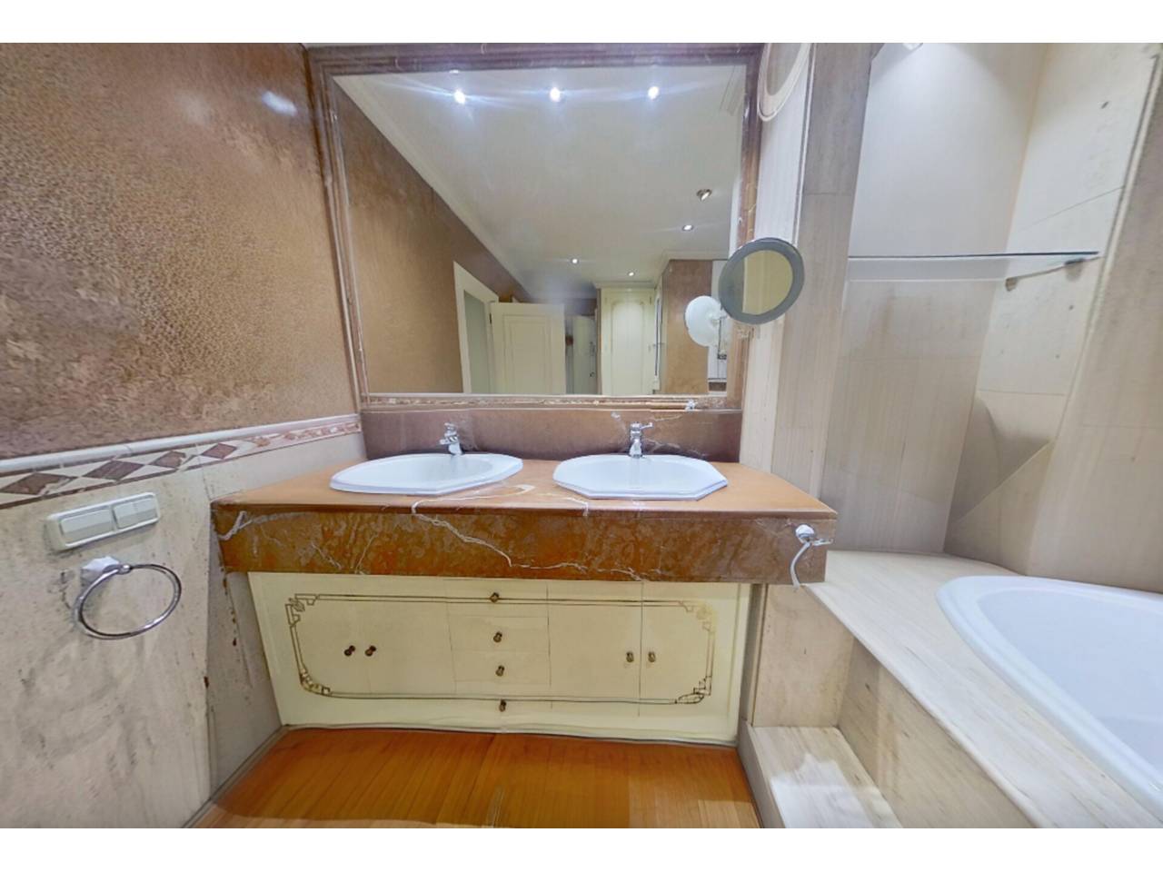 pisos en barcelona-capital · la-nova-esquerra-de-l'eixample 650000.00€