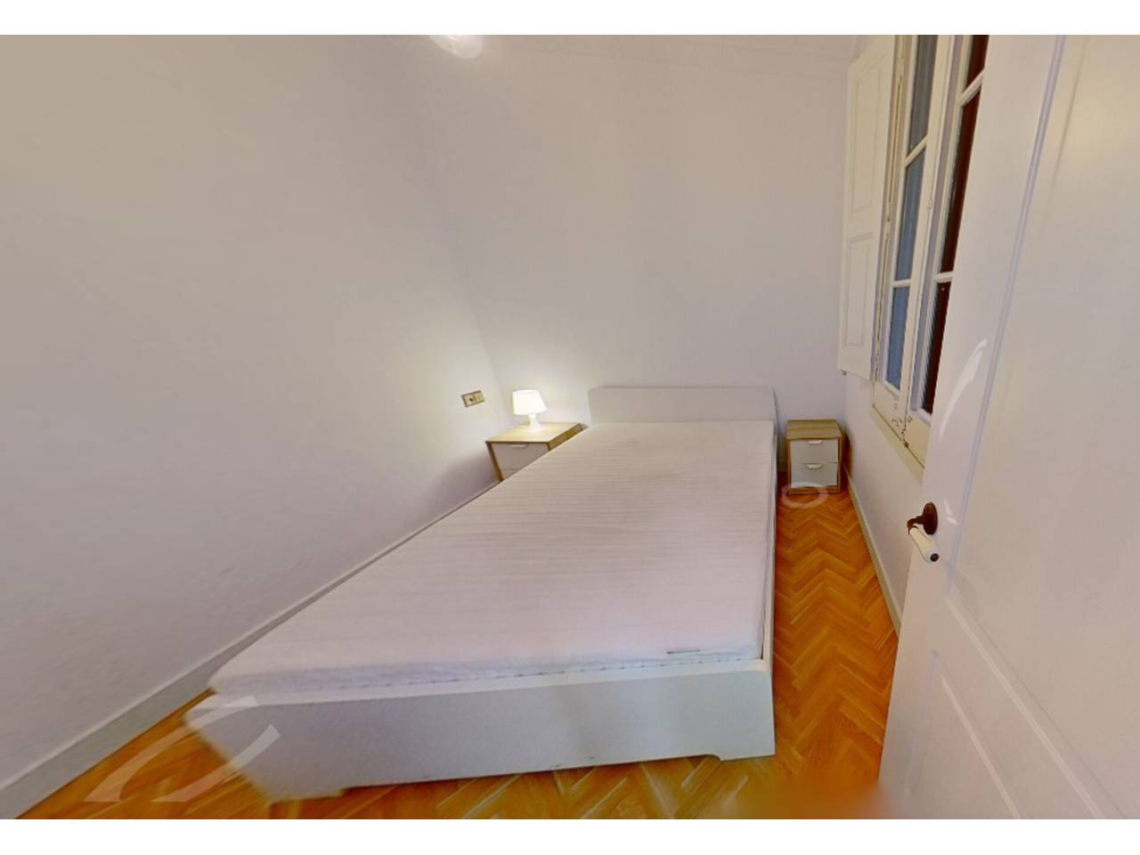 pisos en barcelona-capital · el-raval 450000.00€