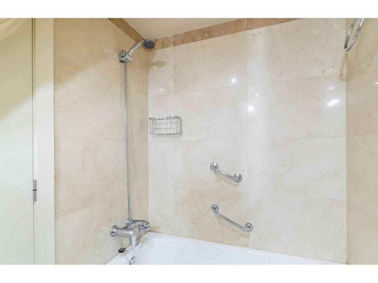 pisos en barcelona-capital · diagonal-mar-el-front-maritim-del-poblenou 1795000.00€